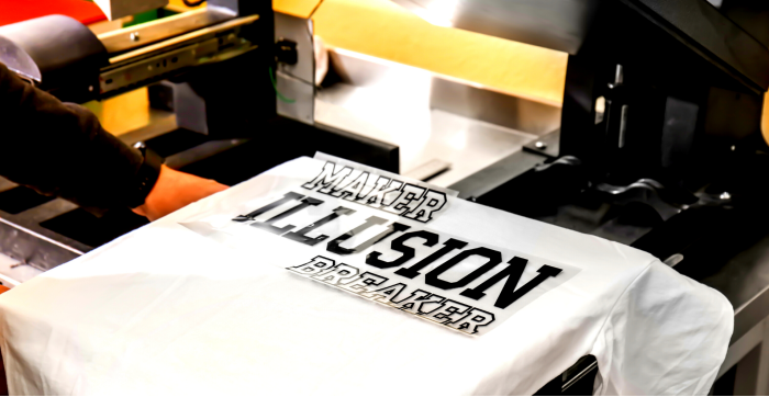 Serigraphie Jade -T-shirts personnalisés,  annonces spécialisées, tout devient facile dans notre Laboratoire Virtuel. Nous vous invitons à télécharger vos propres créations ou logos origi
